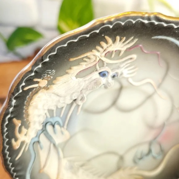 Japanese Dragon Small Dish or Saucer - Picture 2 of 6